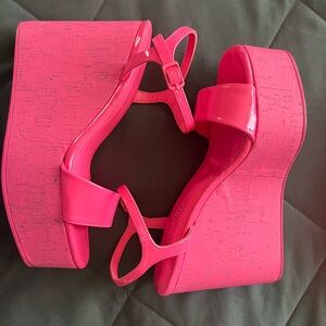 COPY - NEW Steve Madden Girl pink wedges sandals heels 6.5
